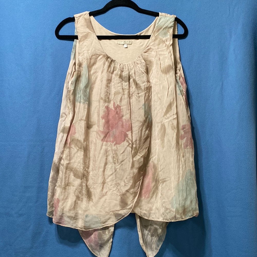 Carina Ricci Italy sleeveless top with see through cover used, size M